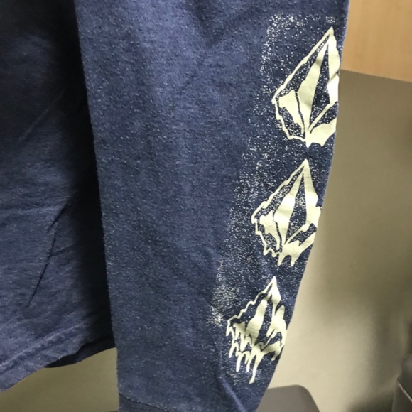 Volcom Kids Long Sleeve Blue Shirt with Yellow Graphic Size XL - Picture 4 of 4